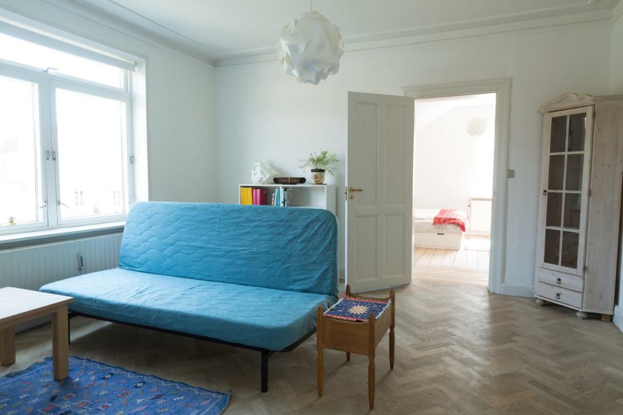Spacious Private Apartment For Family Holiday สไต ภายนอก รูปภาพ